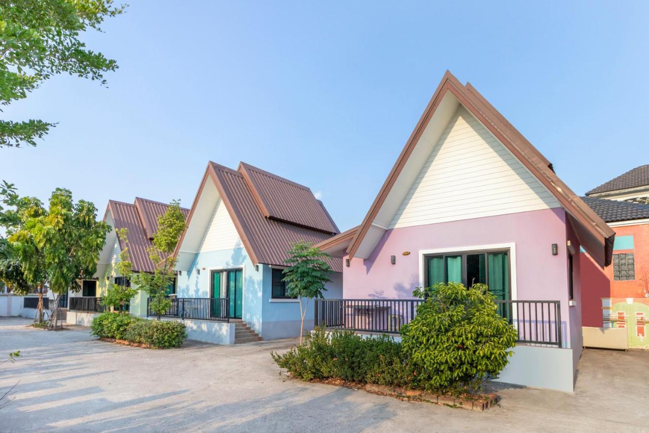 Oyo 798 Reurn Mareena Resort Nakhonratchasima Exterior foto